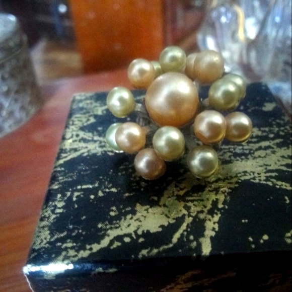 Vintage Pearl Starburst Brooch Pin - Picture 2 of 7